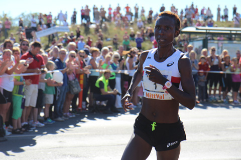 Isabellah utmanar täten i Berlin Marathon