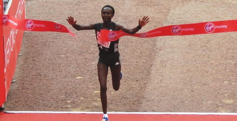 Segern och rekordtiden 2.17.01 i London gav Mary Keitany 2,9 miljoner